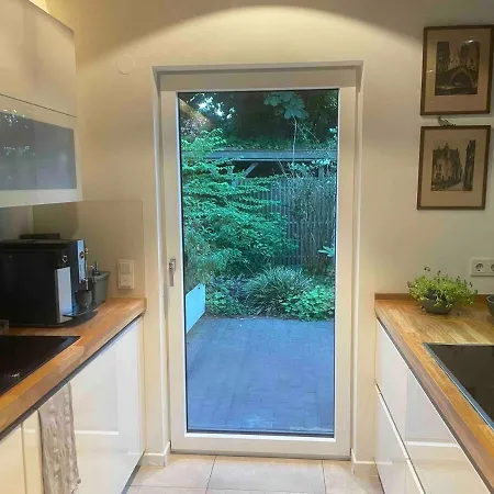 Hébergement de vacances Modernes Holzhaus Im Skandinavischen Stil Mit Grossem Garten Und Sauna Norderstedt