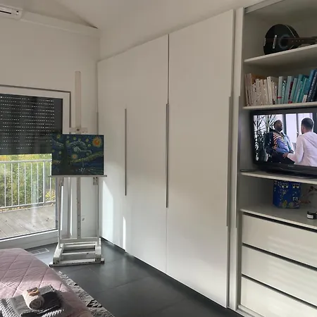 Hébergement de vacances Modernes Holzhaus Im Skandinavischen Stil Mit Grossem Garten Und Sauna